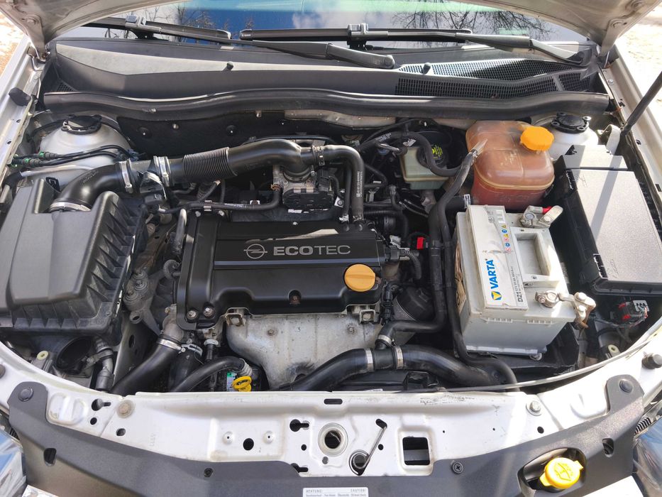 Opel Astra H Benzina