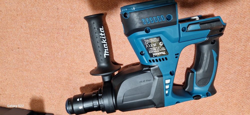 Makita rotopercutor pe acumulator