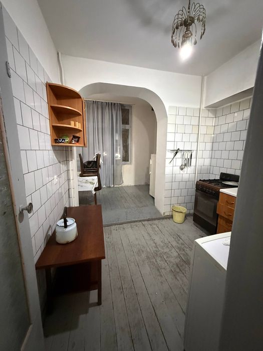 Шахристан. 3/1/4. Кирпич. 2/6 балкон