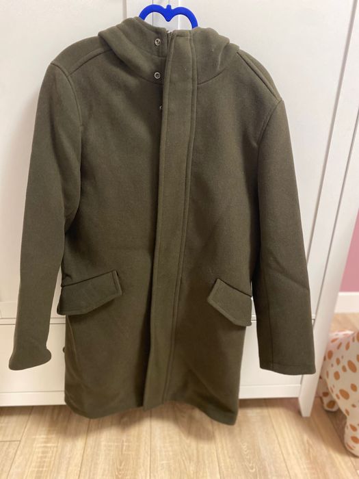 Вълнено палто Mango
