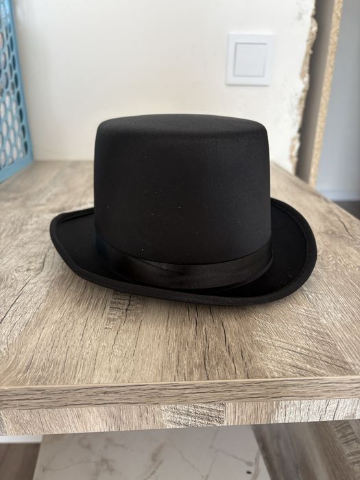 Продам шляпу детскую