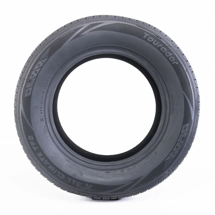 Продам шины для трекер 2