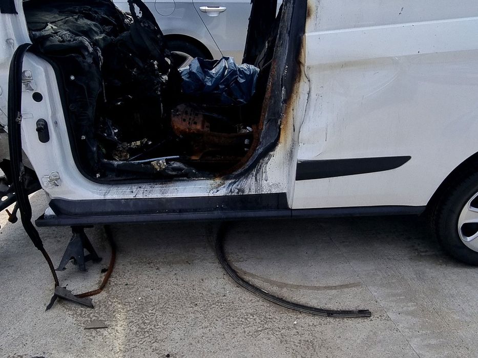 Prag lateral stanga Ford Tourneo Courier [Fabr 2014-2020] 1.0 Benz M1D