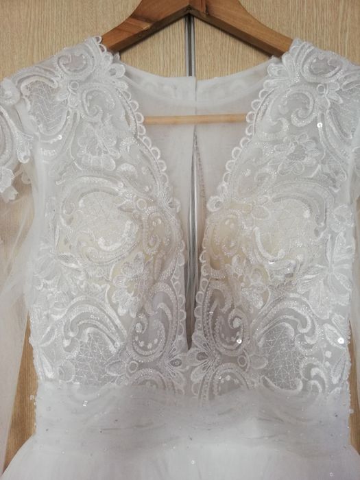 Шикарное свадебное платье