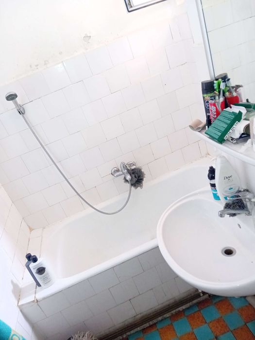 Caut coleg/a de apartament