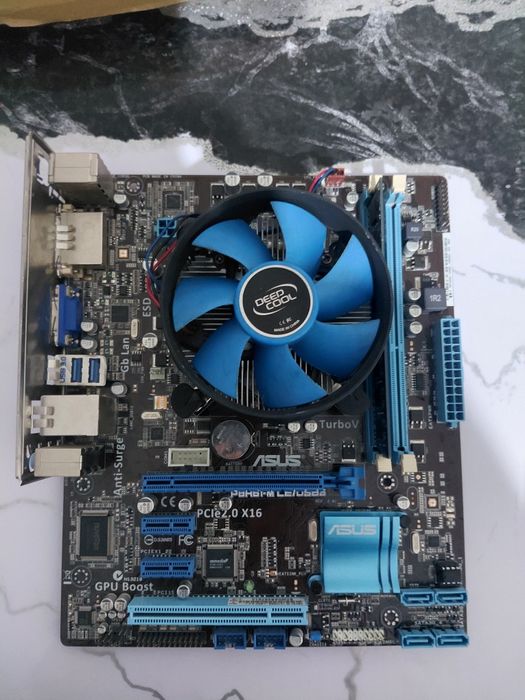 Материнская плата озу процесор  ASUS P8H61 LE USB3.0