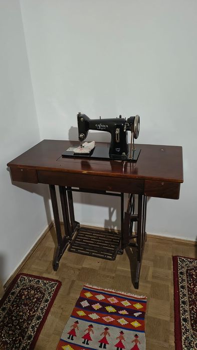 Masina de cusut Casnica Super