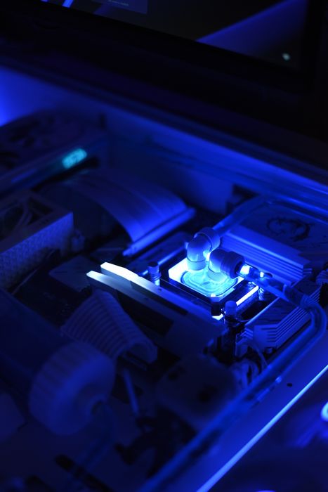 Компьютер в столе Ryzen 7+ Rtx 4070ti