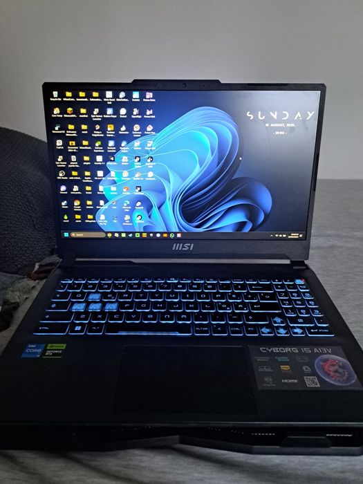 Laptop Gaming MSI RTX 4050 Intel I5-13420H