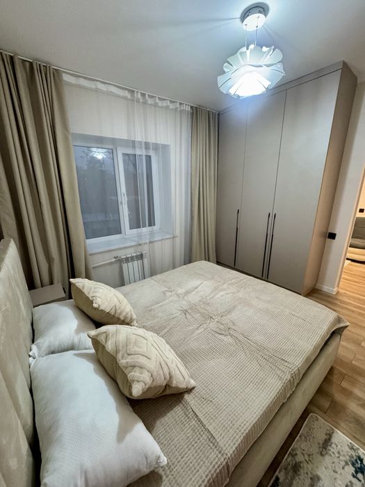 Продам 4 комнатную квартиру