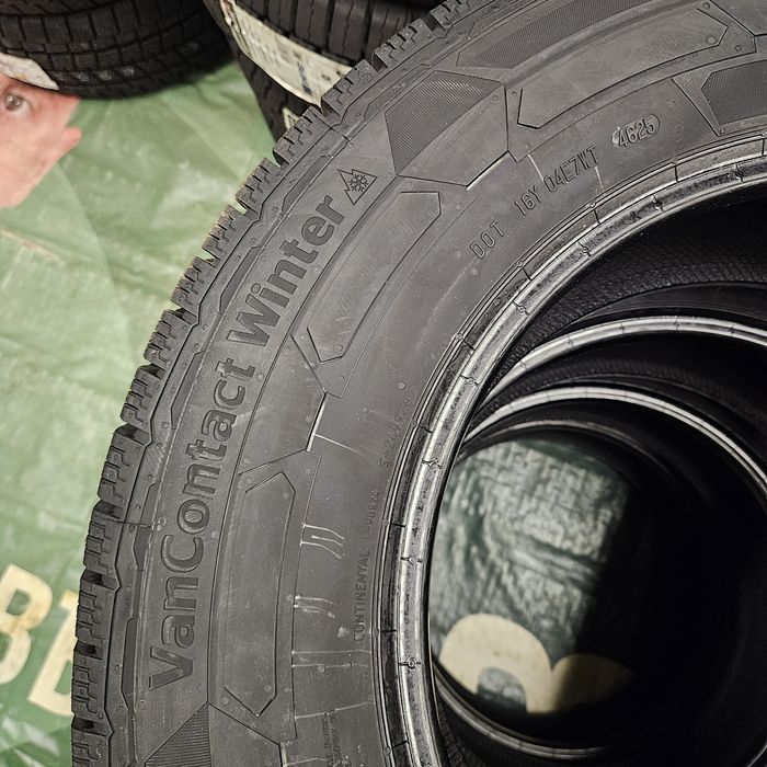4 Нови зимни бусови гуми 235/65R16C Continental VaWinter 121/119R 10PR