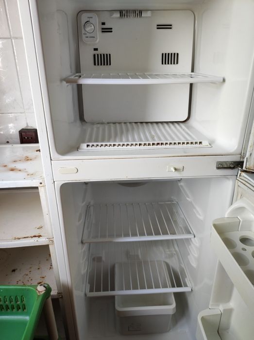 Продам холодильник Бирюса