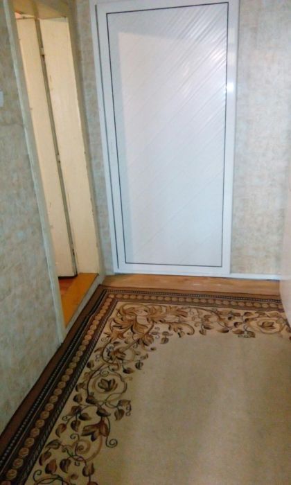 Продавам къща, и още една малка къща в двора.