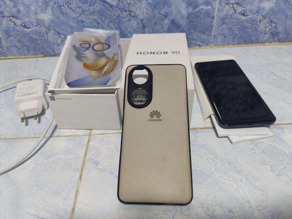 HONOR 90 8/256 sotiladi