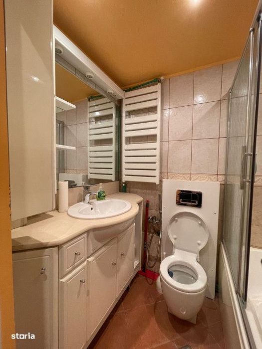Apartament 3 camere - zona 1 Decembrie 1918