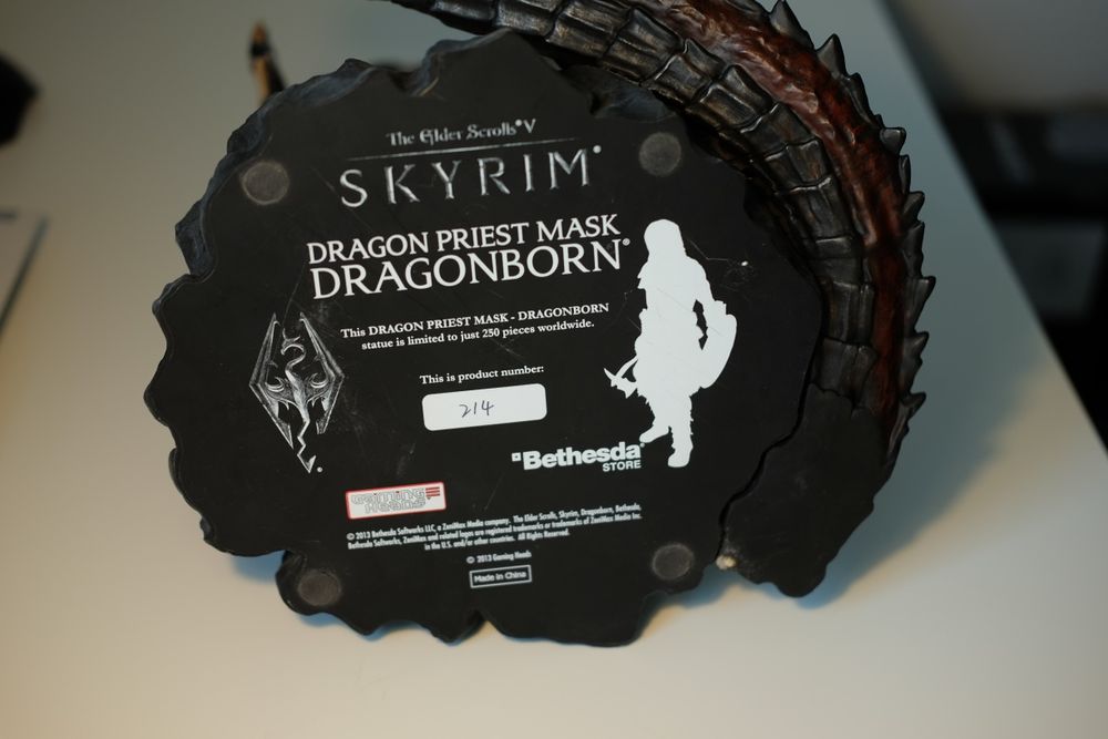 Skyrim Dragonborn Statue: Dragon Priest Mask Variant