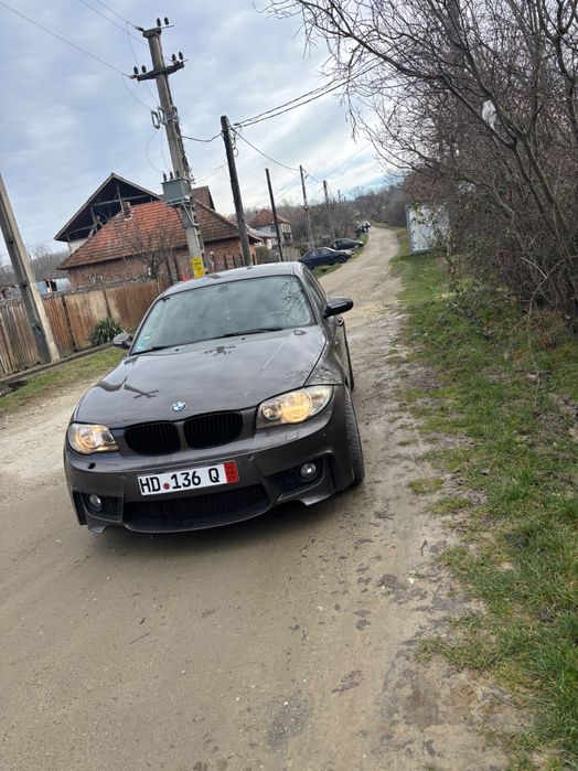 De vânzare BMW seria 1 an 2007 schimbat recent kit ambreiaj