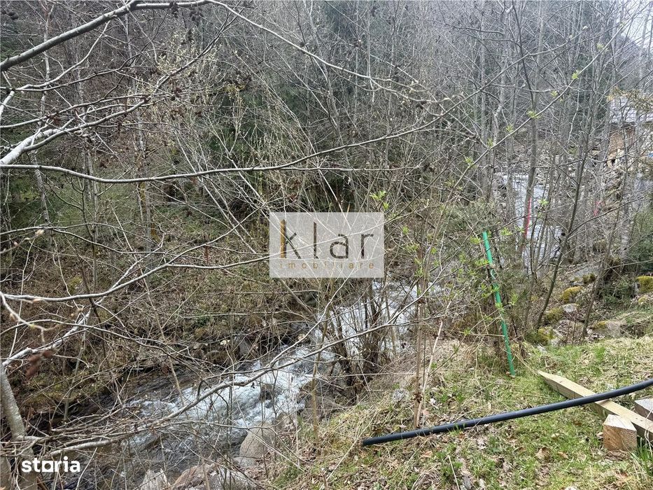 Cabana de vanzare cu 500mp  teren  pe Valea Racataului