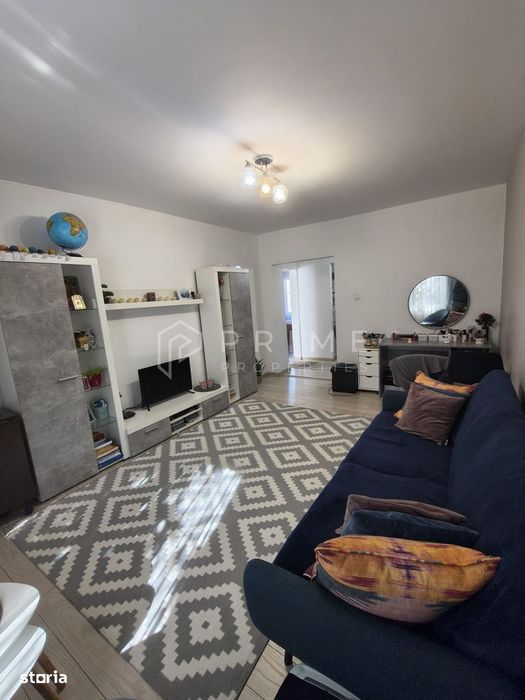 Apartament 3 camere/ Etaj 2/ Decomandat/ 2 băi/ Tudor