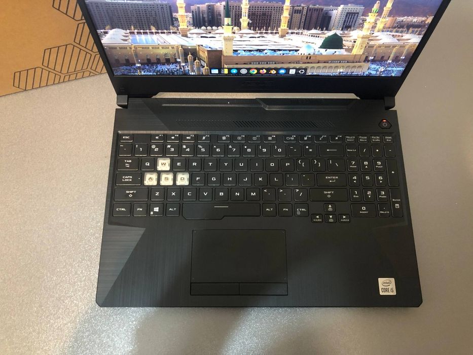 ASUS TUF F15 FX506L Intel core i510300H