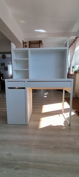 Vând birou Ikea Micke