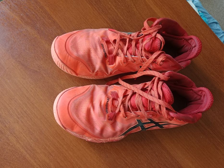 Продам ассиксы токио