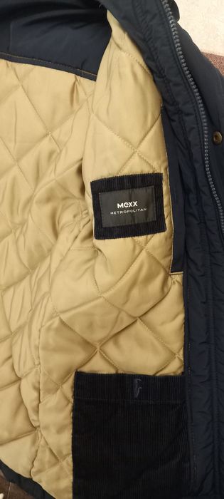 Продается стильная осенняя куртка