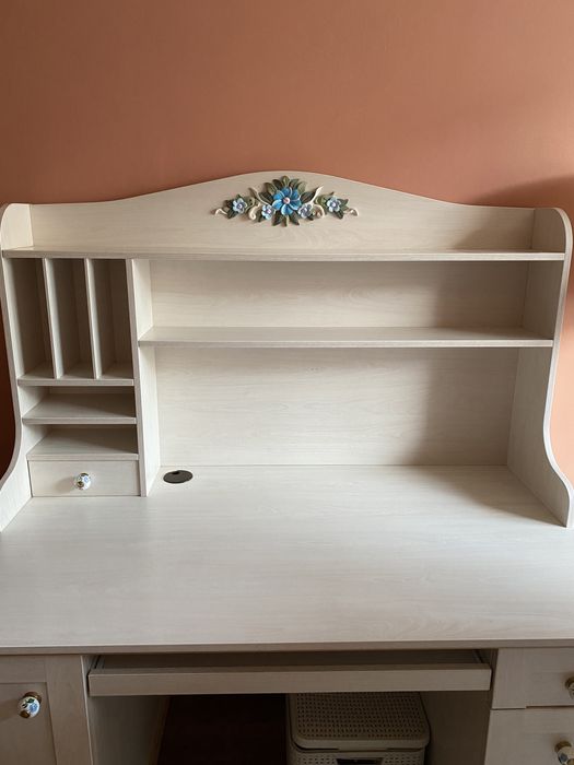 Стол письменный