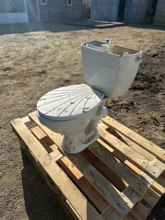 Продам унитаз строительный