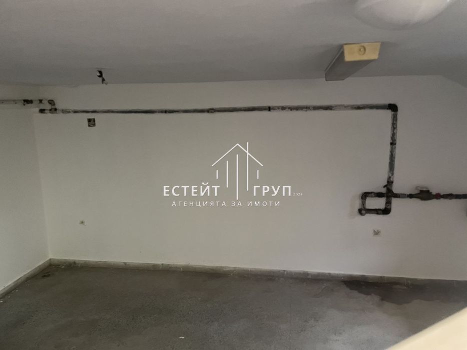 Дава се под наем Магазин в Варна, Колхозен пазар - 81 кв.м за 1020 € - Снимка #6