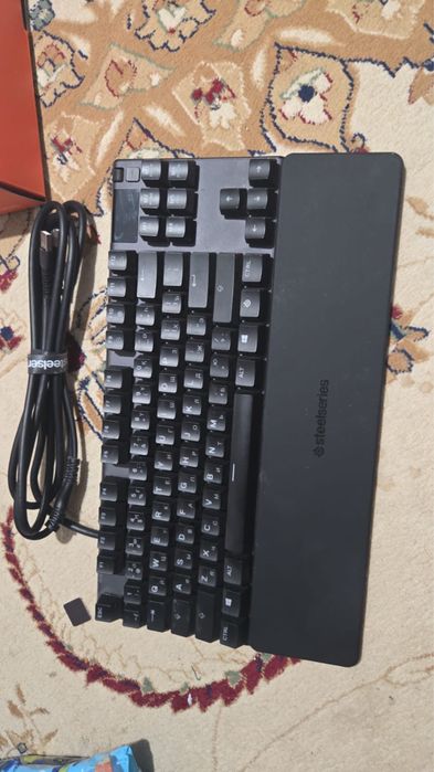 Клавиатура SteelSeries Apex 7
