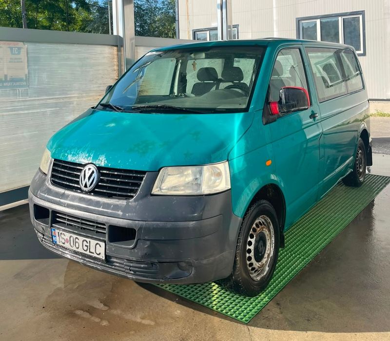 VW Transporter T5 - 9 locuri, 1.9 TDI