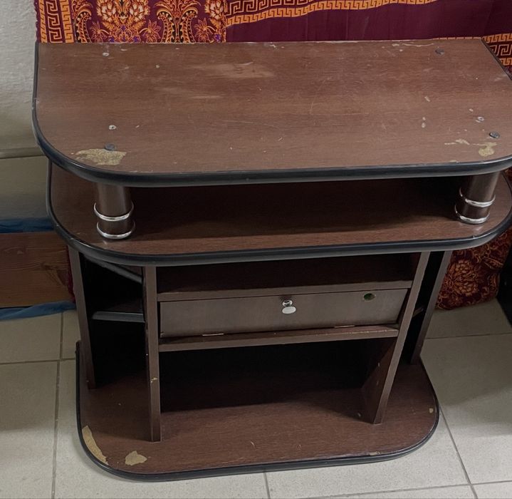 Тумба под тв б/у