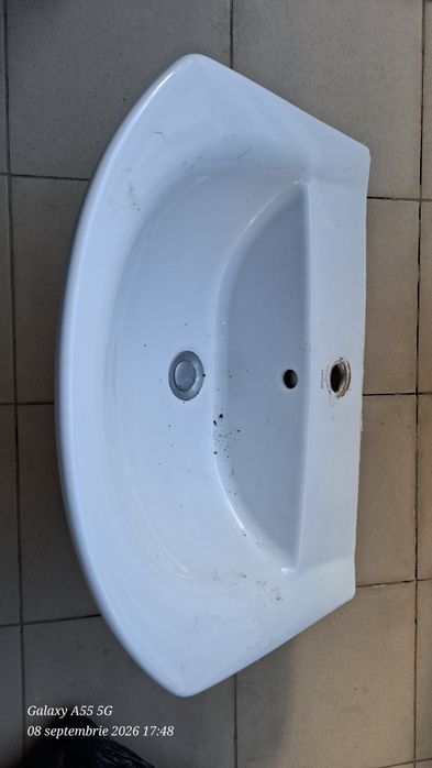 Vând dulap cu chiuvetă culoare alba