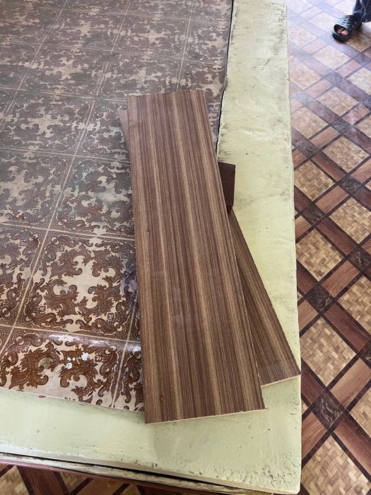 Китоб жавони нархи келишилади