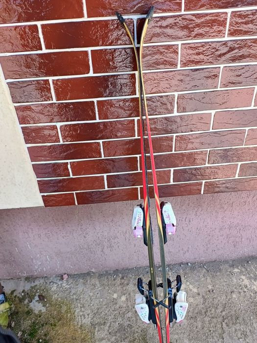 Vând skiuri Salomon 130cm