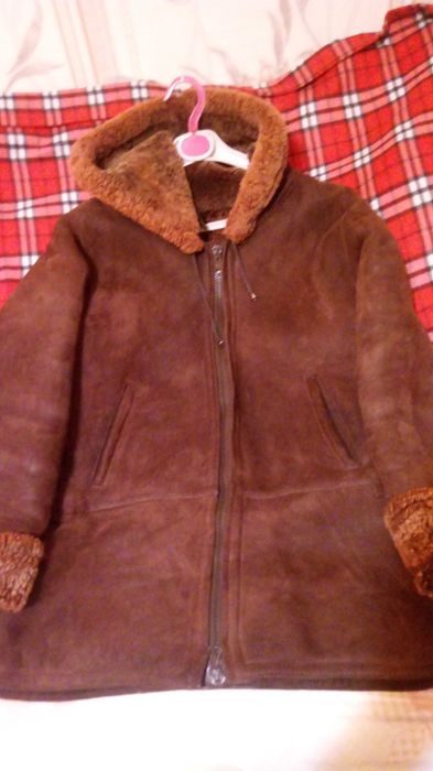 Замшевая куртка женская  зимняя  48 р-р