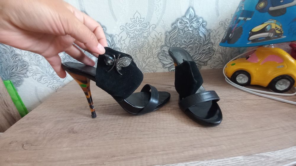 Туфли, босоножки