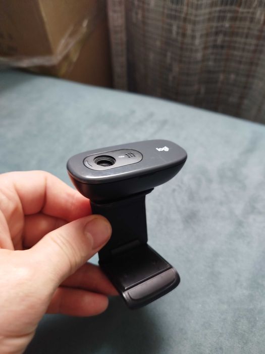 Продам Веб-Камеру Logitech HD Webcam C270