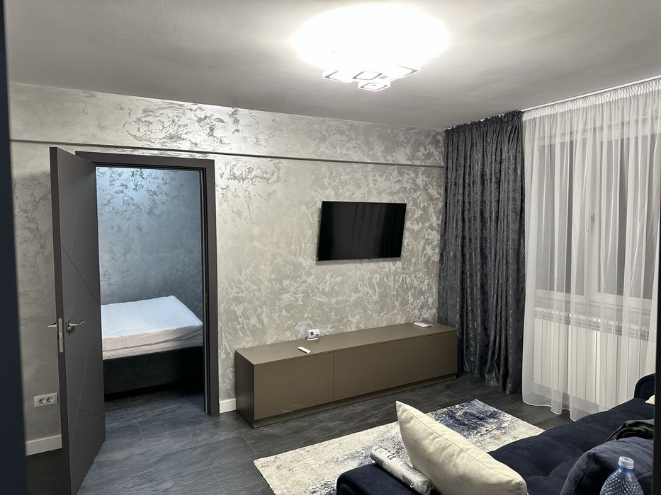 Inchiriez apartament
