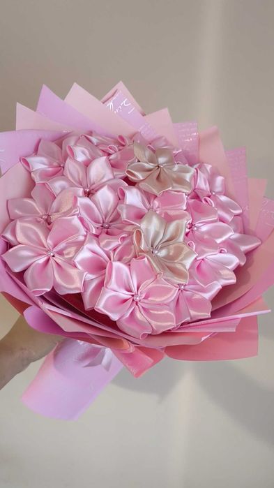 21 сатенени цветя