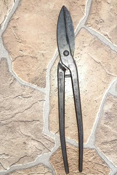 Стари керпеден, овчарска и овощарска ножица, клещи, трион