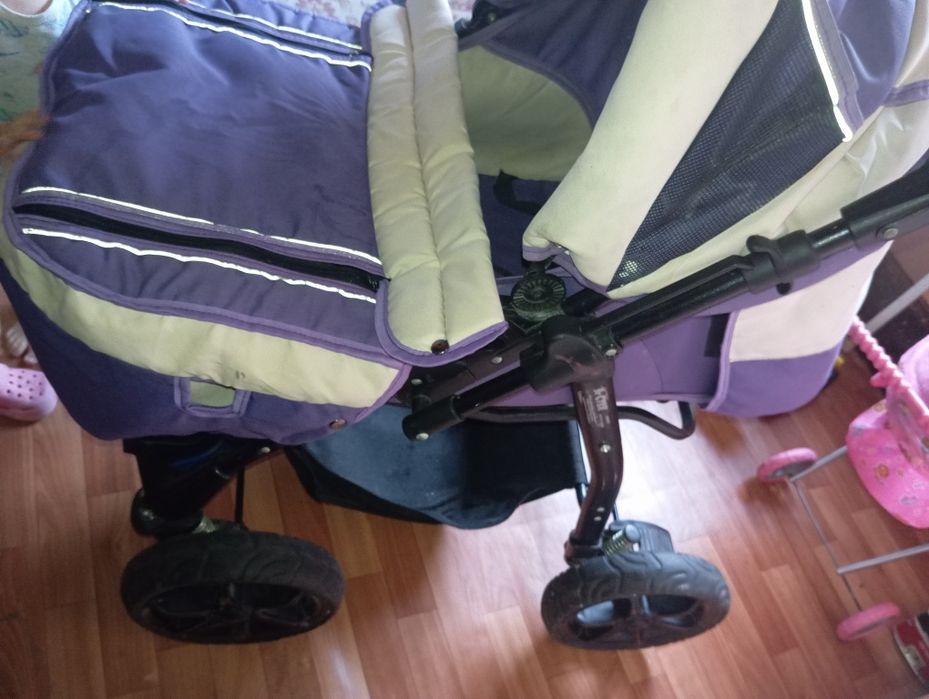 Продам коляску состояние хорошее