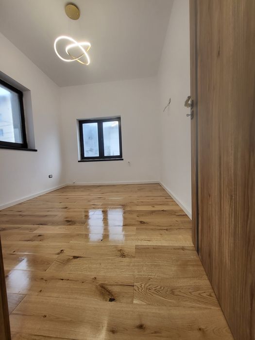 Apartament zonă centrală cu 2 camere 62 m2 utili + terasa