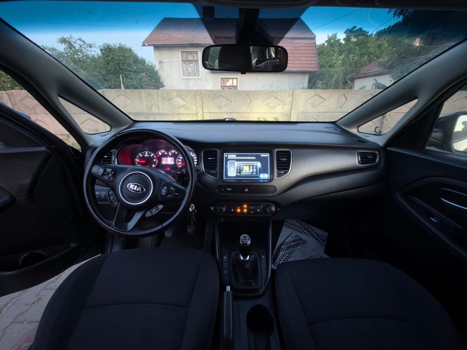 Kia carens top cu  garanție