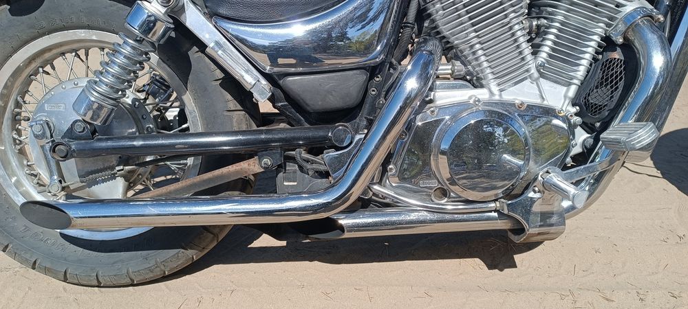 Suzuki Intruder VS400