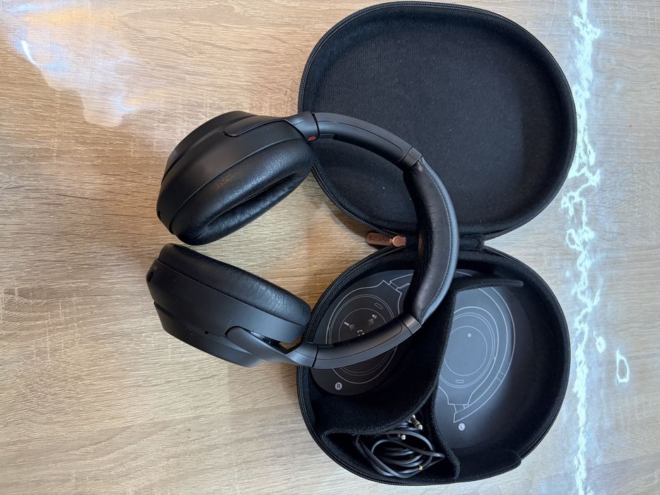 Sony WH-1000XM3 – căști wireless Noise Cancelling – stare foarte bună + husă