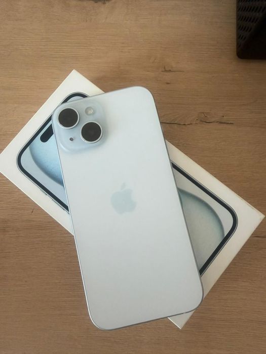 Айфон 15 в хорошем состоянии