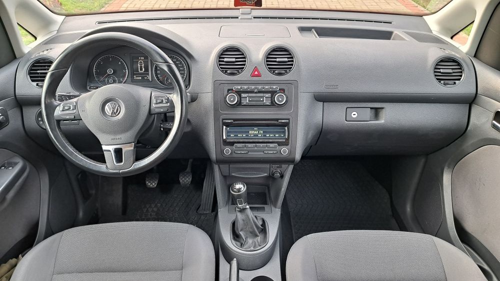 Vw Caddy Maxi 2.0 TDI 140 CP An 2014 cu uși pe spate!!!