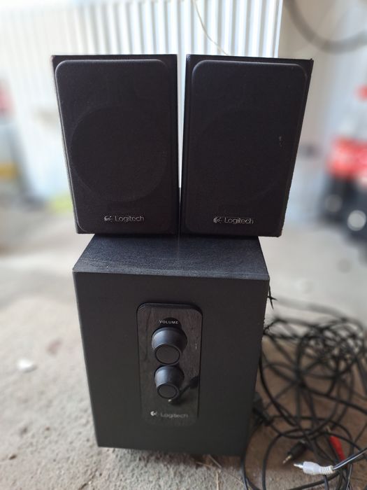 Sistem 2.1 Logitech 200lei